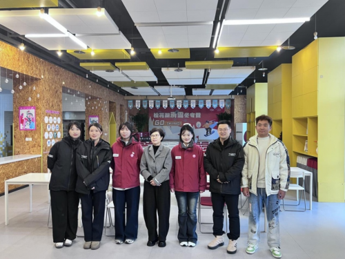 ����P(����)��ꐿ���(��һ)�c���L(zh��ng)��(�Ҷ�)����У�ڍ���(sh��)��(x��)����Ӱ����