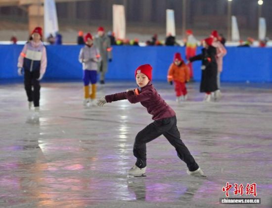 1��6�գ������L����С�\�ӆT���^��չʾ���ӻ��������� �z