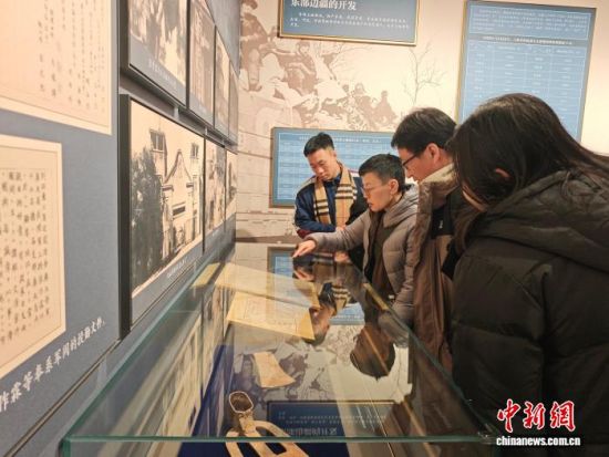 ���L�F(tu��n)���څ��^����ʡ���F(xi��n)��ʷչ���T���� �z