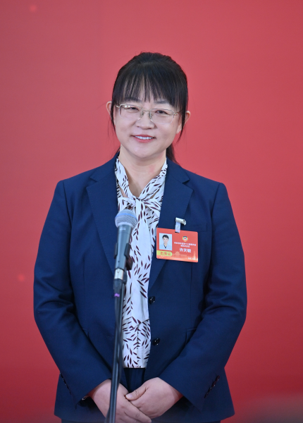 1��26���������f(xi��)����ʡ��ʮ����ί�T�����ĴΕ��hί�Tͨ�������S�����ش�ӛ���ᆖ�� ���� �z